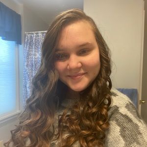 Meet your Posher, Meagan